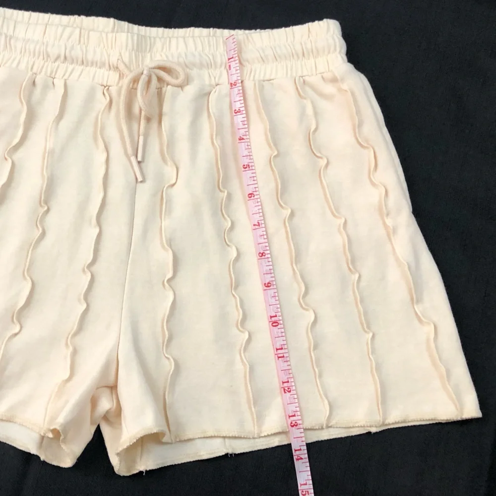 KYOYO l Light Cream Ruffle Shorts - Picture 10 of 13